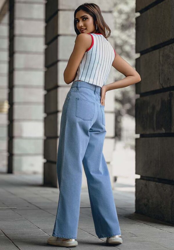 Jeizy Wide Leg Jean