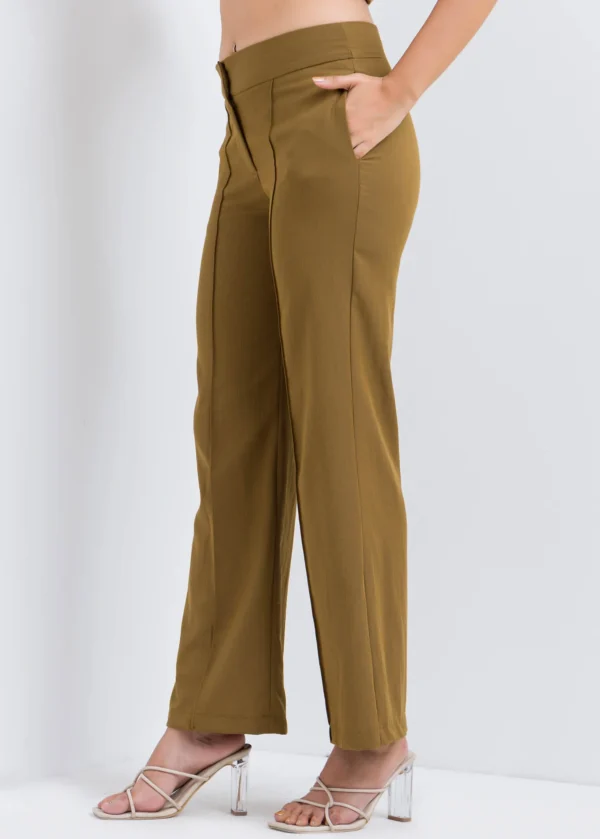 Wide Leg Pant With Pin Tuck Detail