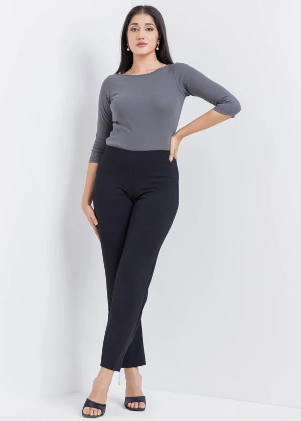 Straight Leg Stretch Pant